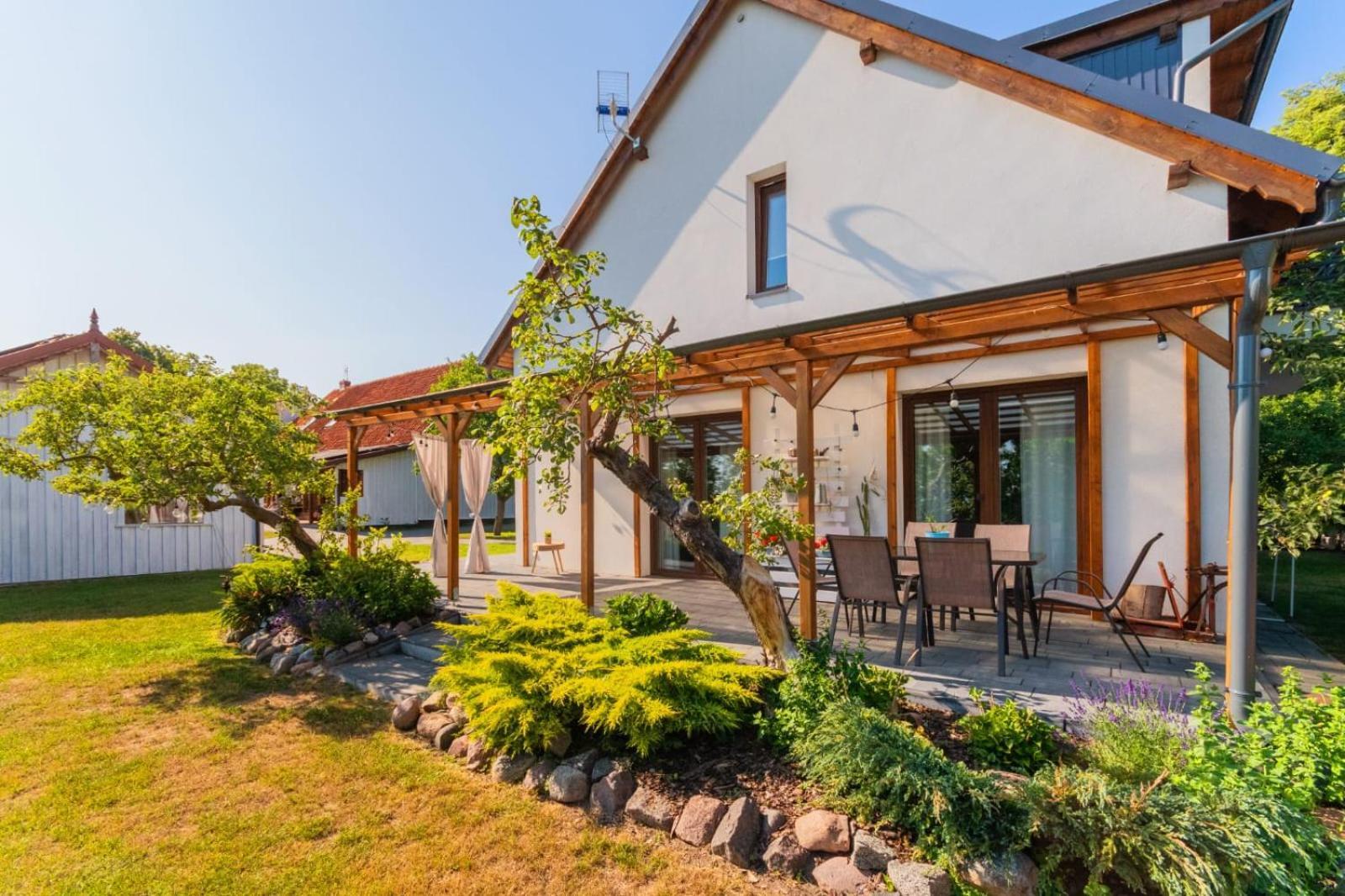 Hupkas Apartementy I Pokoje Jantar Exteriör bild